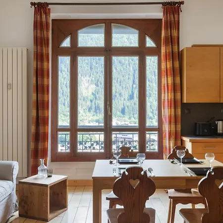 Majestic Near Skiing - Happy * شامونكس